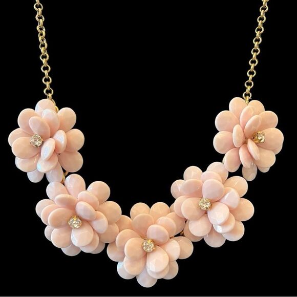 J Crew Vintage Pink Chunky Flowers Necklace - Picture 3 of 6